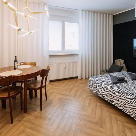 Ferienwohnung Stadiumside Studio Pressburg Exterior foto